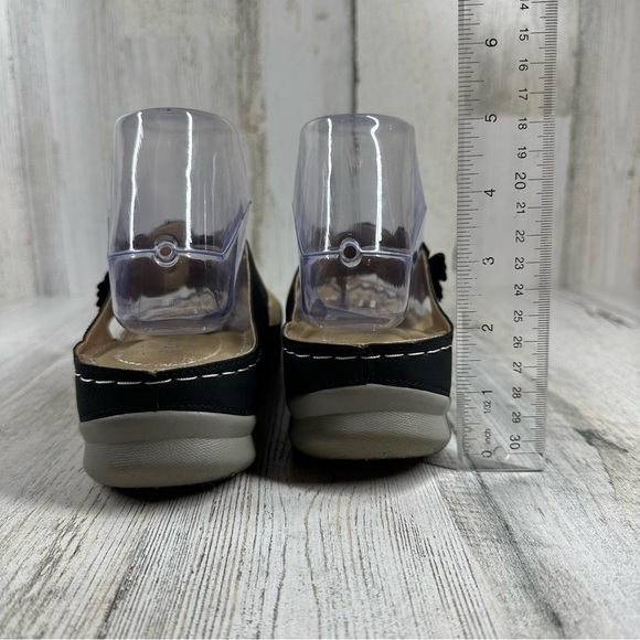 Extreme Comfort Low Wedge Floral Sandal #704 - Picture 7 of 10